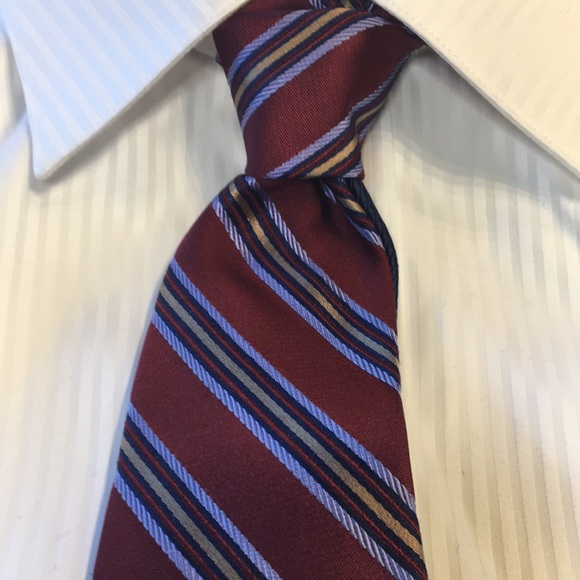 Tommy Hilfiger red with blue and gold diagonal stripes, 100% silk tie. LIKE NEW - Picture 4 of 9